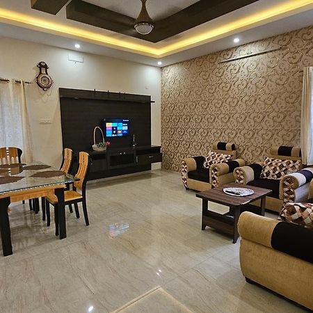 Shi'S Vilva - The Bungalow In Coimbatore - Near Airport, Kmch, Codesia Ngoại thất bức ảnh